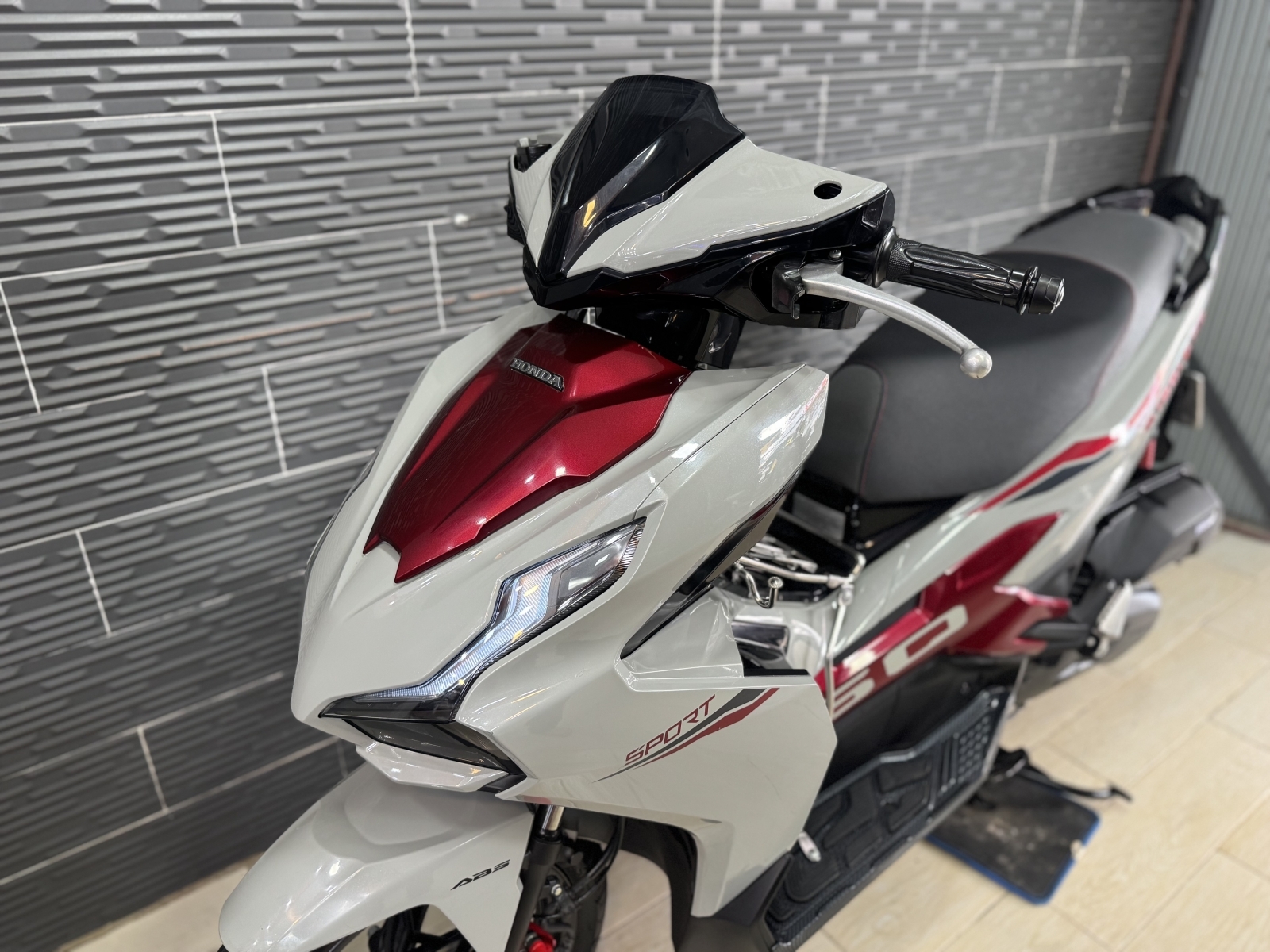 Honda AB160 date 2025 Xám Xi măng