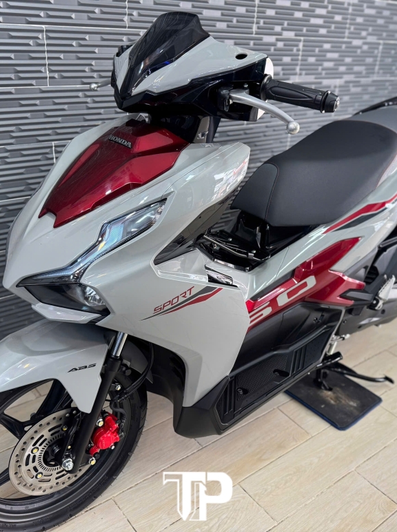 AB 160 abs mới mua 3 ngày bs 165.56 .