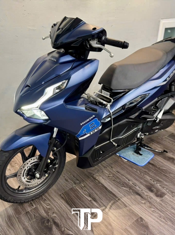 AB 125 2023 1000km bs 09051