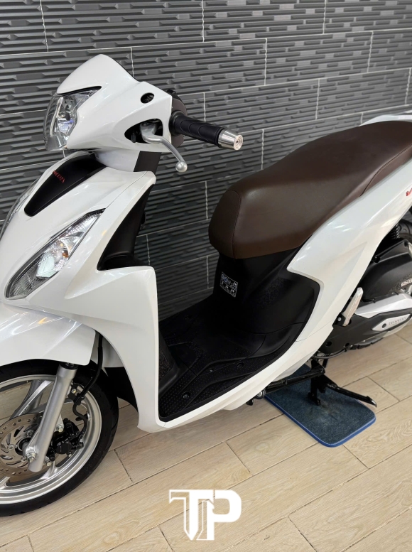 Vision mẫu mới 2023 bs 18073