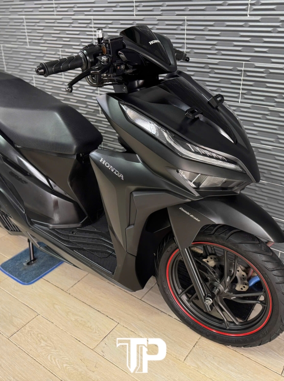 Vario 150 3000km bs 77049