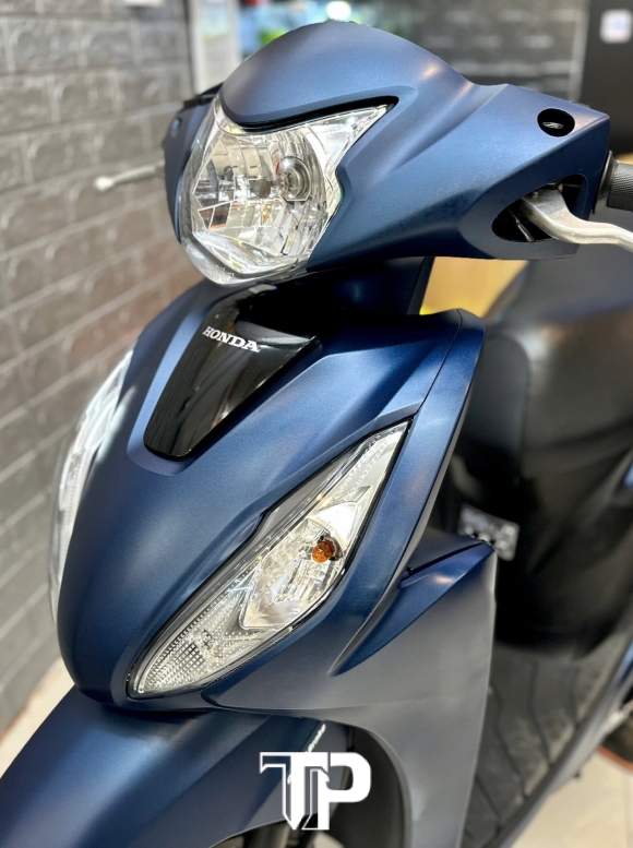Vision 2023 xanh nhám 3000km bs 72974