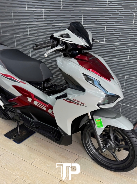 AB 160 abs mới mua 3 ngày bs 165.56 .