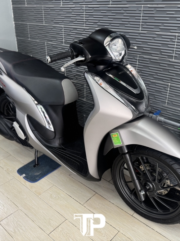 Honda SH Mode 2025 Bạc Nhám Sporty Thể thao
