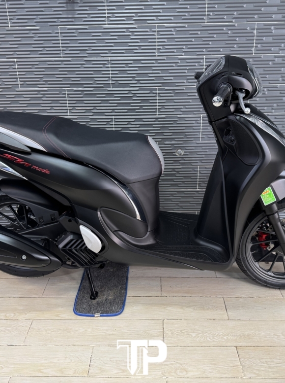 SH Mode 2025 Bạc Đen Thể Thao Bstp