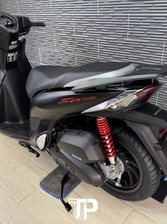 SH Mode 2025 Bạc Đen Thể Thao Bstp