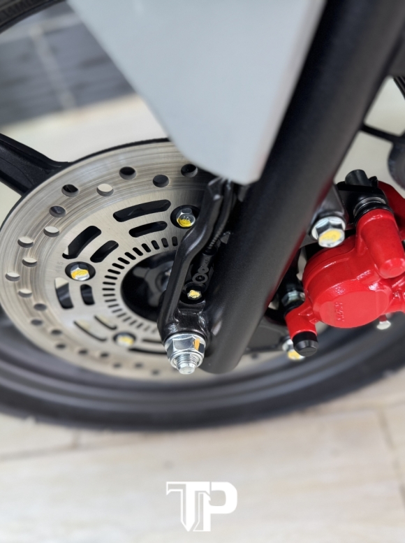 Honda AB160 date 2025 xám xi măng Bstp