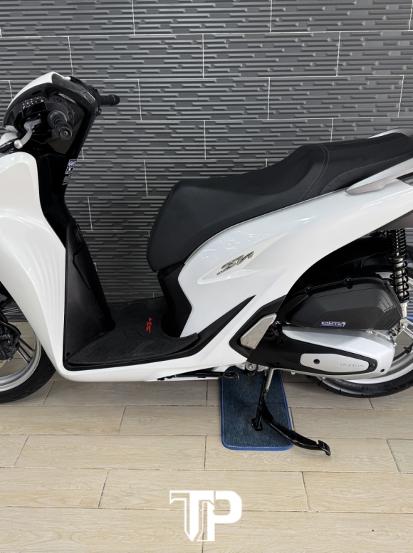 Honda SH125 date 2022 Trắng Panda Bstp