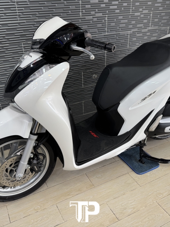 Honda SH125 date 2022 Trắng Panda Bstp