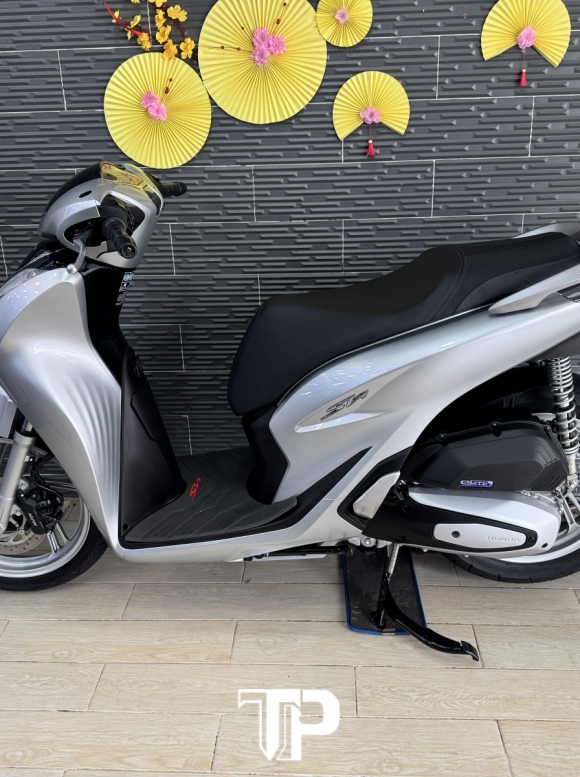 Honda SH125 date 2025 Bạc Porsche Bstp