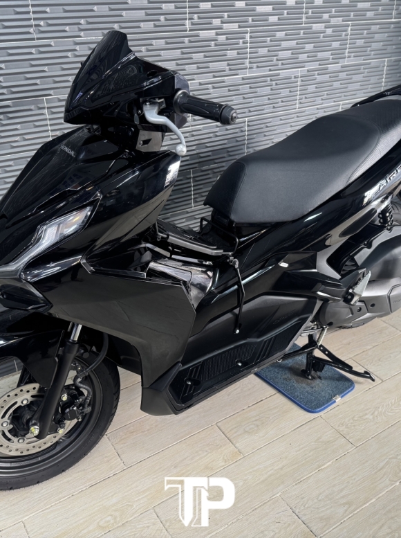 Honda AB125 date 2021 Đen Bóng 