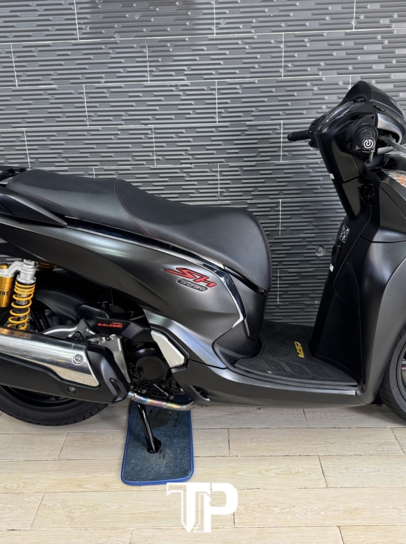 Honda SH300 date 2017 Đen Nhám Soprty 