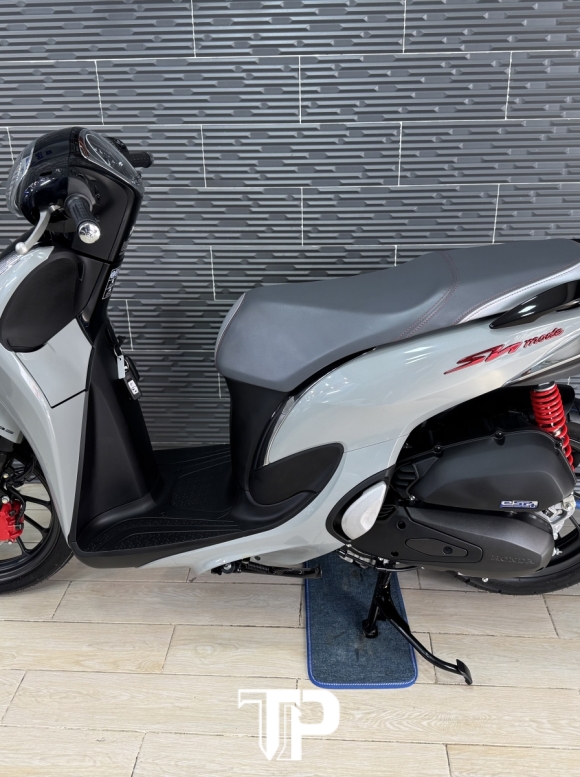 Honda SH Mode 2025 Xám Xi măng Bs Đẹp Phong Thuỷ