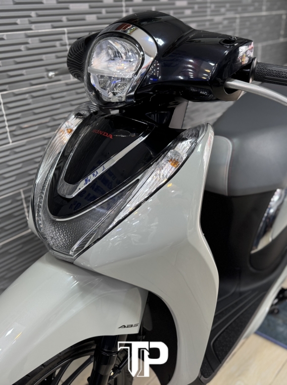 Honda SH Mode 2025 Xám Xi măng Bs Đẹp Phong Thuỷ