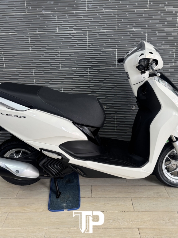Honda Lead New 100% Đủ màu cho ae chọn 