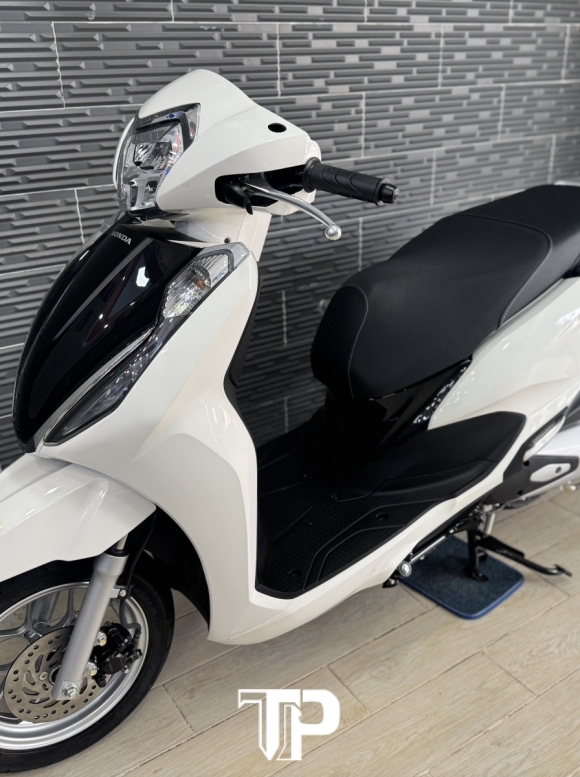 Honda Lead New 100% Đủ màu cho ae chọn 