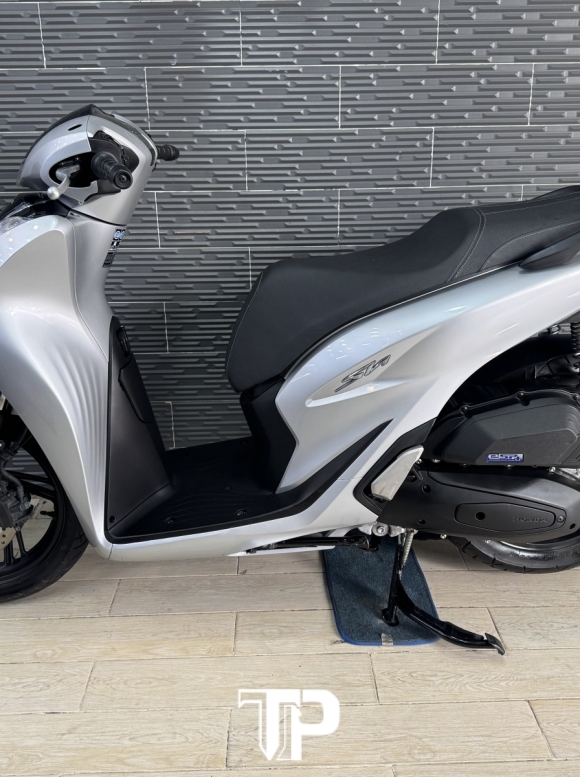 Honda SH160 date 2023 Bạc Porsche Bs Sài Gòn