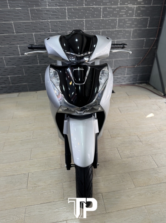 Honda SH160 date 2023 Bạc Porsche Bs Sài Gòn
