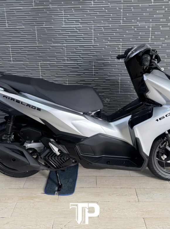 Honda  AB160 date 2026 Bạc Porsche Bstp