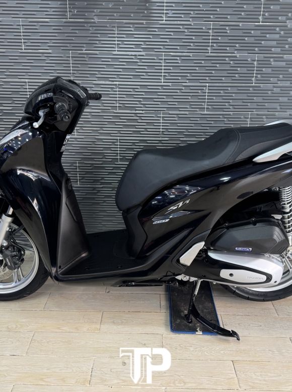 Honda SH125 date 2025 Đen Bóng Bs Sài Gòn