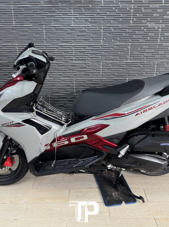 Honda AB160 date 2025 Xám Xi măng 