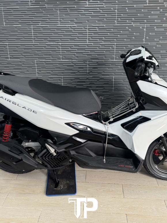 Honda AB125 date 2025 Trắng Đen 