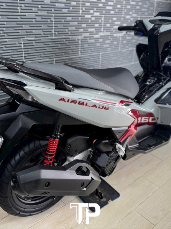Honda AB160 date 2024 Xám Xi măng Bs 16556
