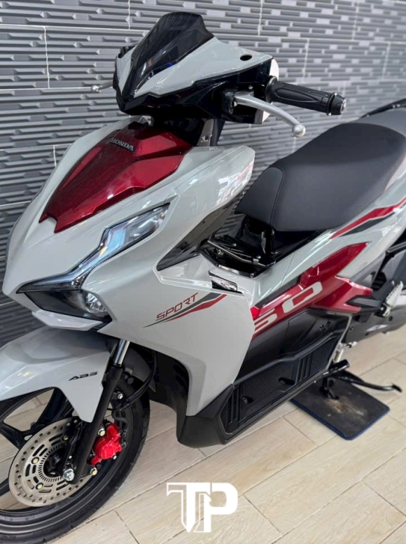Honda AB160 date 2024 Xám Xi măng Bs 16556