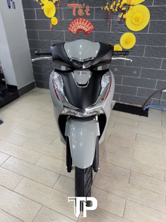 Honda SH160 date 2025 Xám Xi Măng 700 Klm