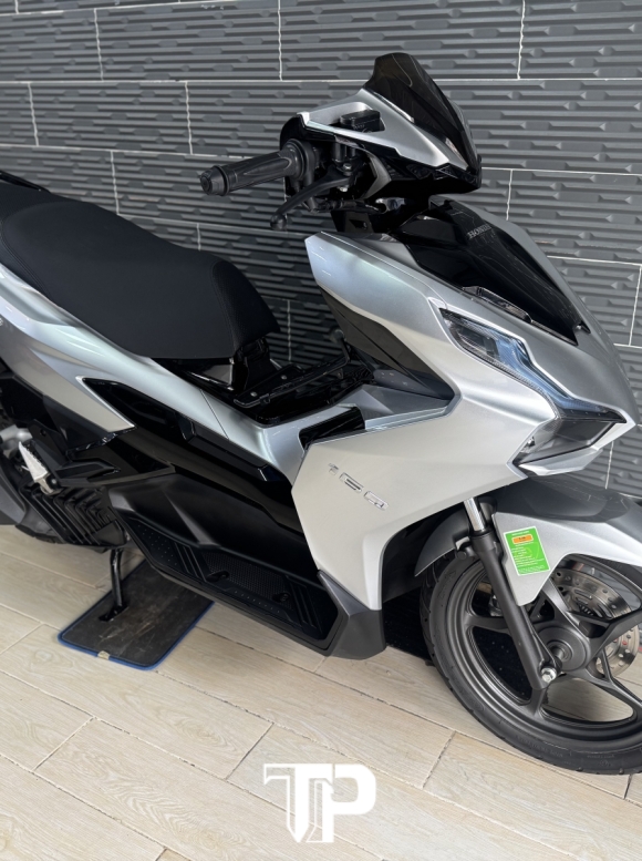 Honda AB160 - 4val Bạc Đen Porsche Bstp