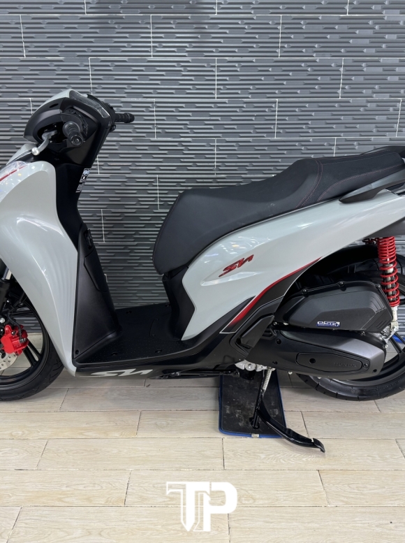 Honda SH160  date 2023 Xám xi măng Mẫu mới Bstp
