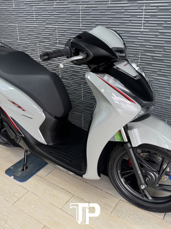 Honda SH160  date 2023 Xám xi măng Mẫu mới Bstp