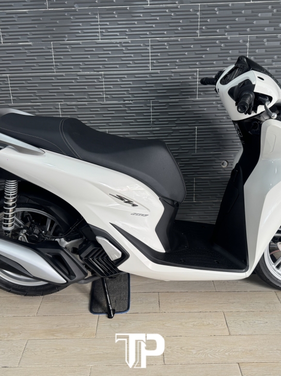 Honda SH160 date 2026 mẫu mới Trắng Bs Sài Gòn