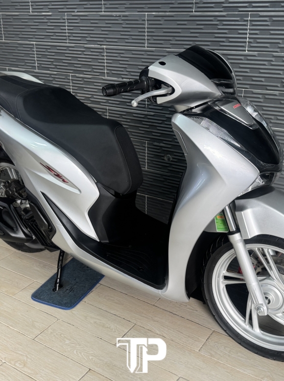 Honda SH125 date 2023 abs Bạc Porsche 