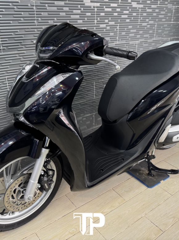 Honda SH125 date 2024 Đen Bóng Bstp