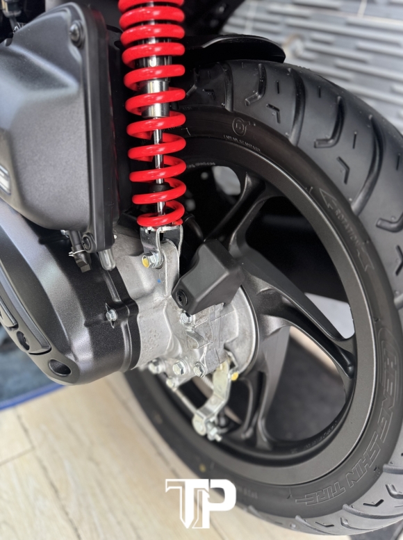 Honda Vision Đen Nhám Thể Thao Bánh lớn New 
