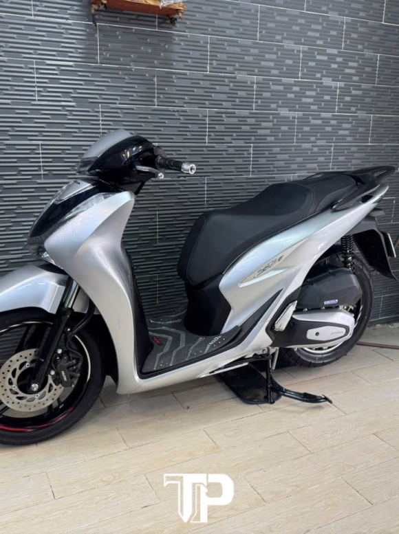 Honda SH125 date 2022 Bạc Đen Porsche Bstp