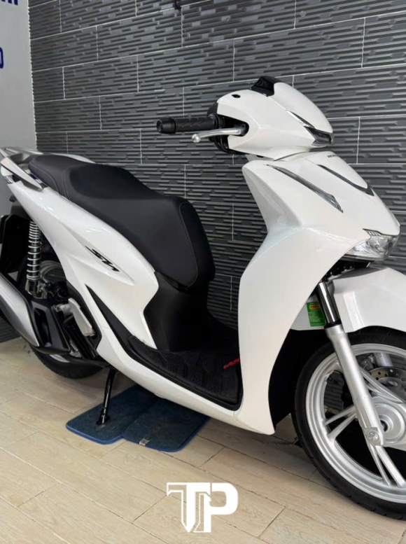 Honda SH125 date 2026 Trắng Bstp Siêu Mới 