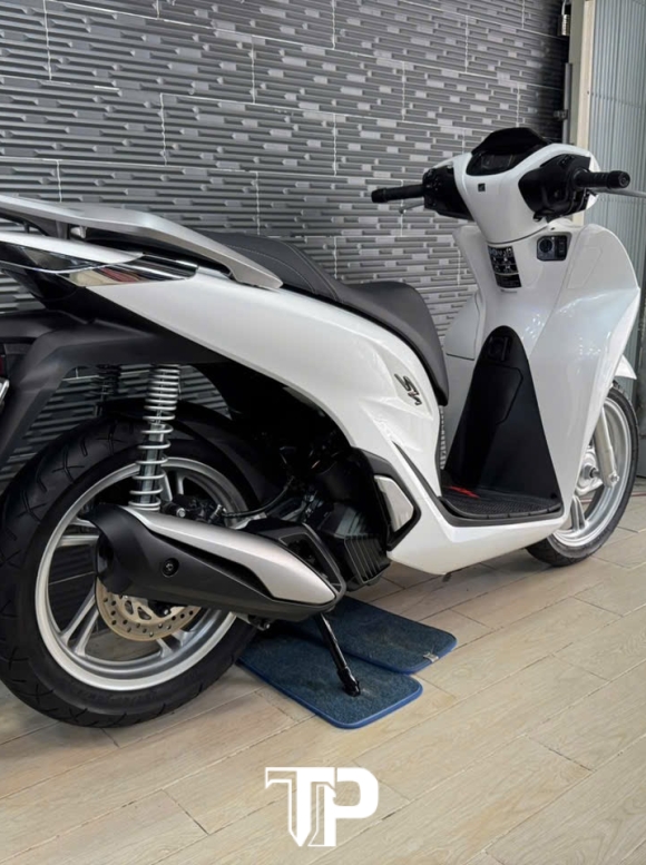 Honda SH125 date 2026 Trắng Bstp Siêu Mới 