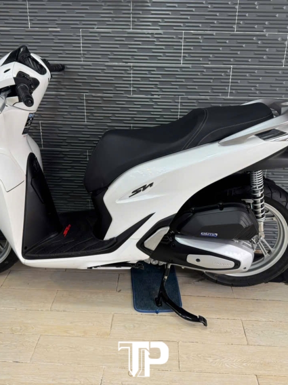Honda SH125 date 2026 Trắng Bstp Siêu Mới 