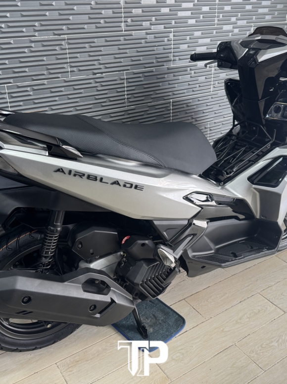 Honda AB125 date 2022 Xám Lamborghini Bstp