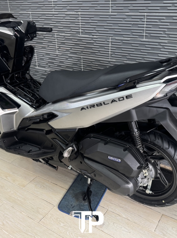 Honda AB125 date 2022 Xám Lamborghini Bstp
