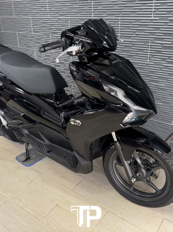 Honda AB125 date 2022 4val Đen Bóng Bstp