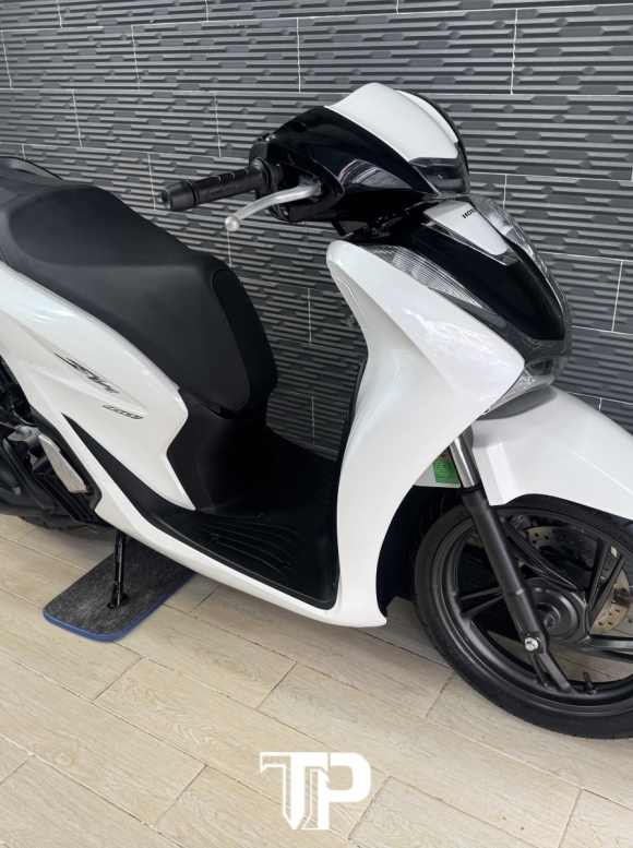 Honda SH125 date 2023 Trắng Đen Panda Sporty