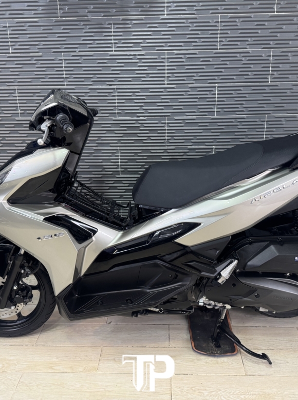 Honda AB125 date 2024 Xám Lamborghini Bstp