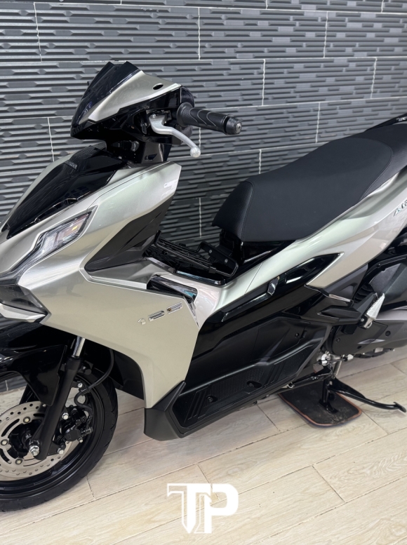 Honda AB125 date 2024 Xám Lamborghini Bstp