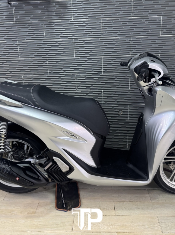 Honda SH150 date 2022 Bạc Porsche Bs HCM