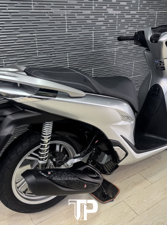 Honda SH150 date 2022 Bạc Porsche Bs HCM