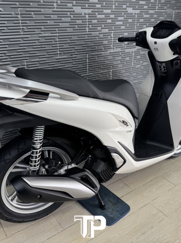 Honda SH160 date 2026 Mẫu Mới Trắng 