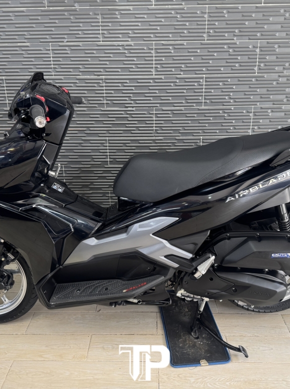 Honda AB125 date 2025 - 4val Đen Bóng Bstp